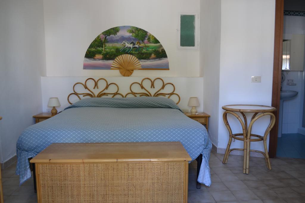 Hotel Scoglio Bianco بورتوفيرّايو الغرفة الصورة