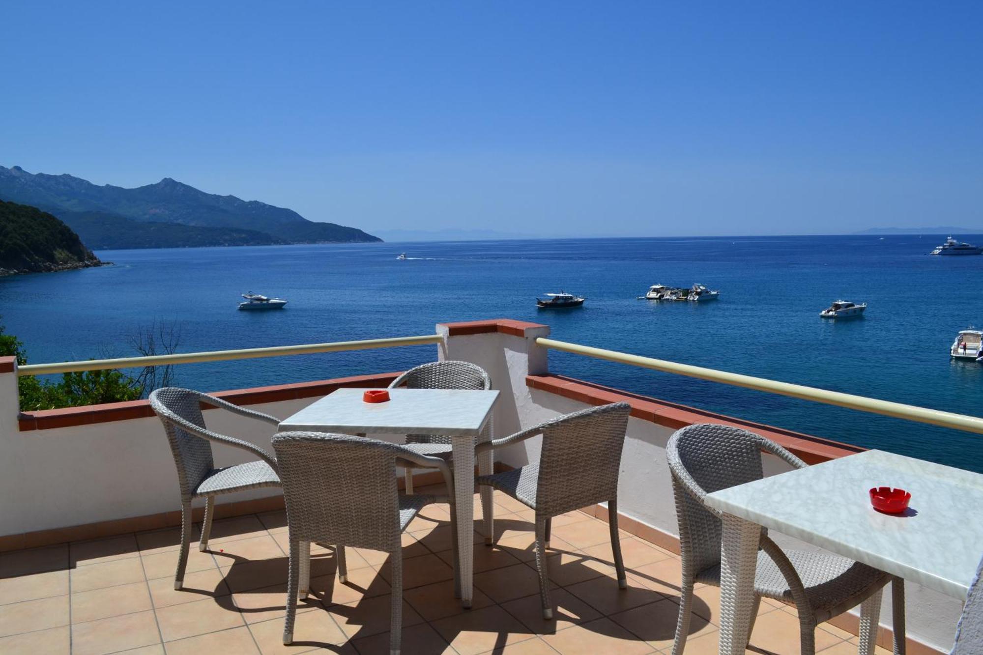 Hotel Scoglio Bianco بورتوفيرّايو المظهر الخارجي الصورة