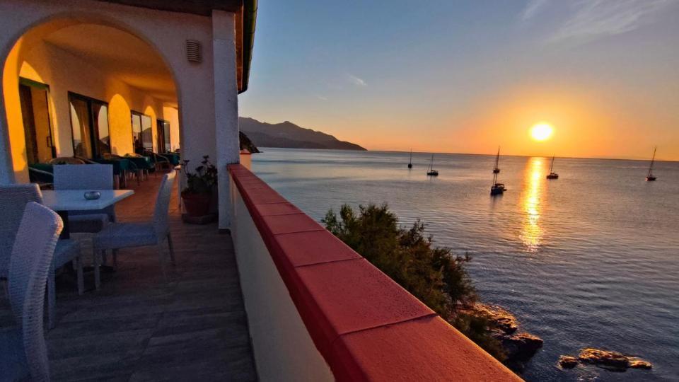Hotel Scoglio Bianco بورتوفيرّايو المظهر الخارجي الصورة