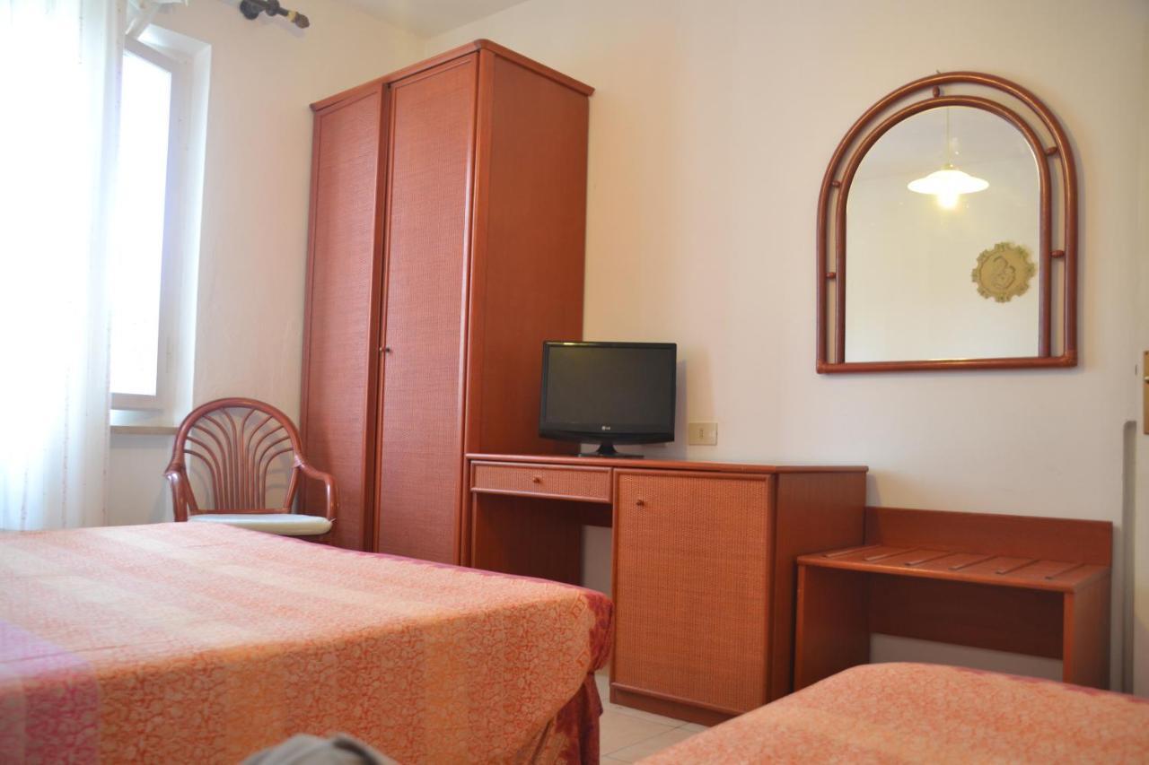 Hotel Scoglio Bianco بورتوفيرّايو المظهر الخارجي الصورة